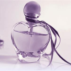 بهترین عطر های زنانه کدام اند ؟